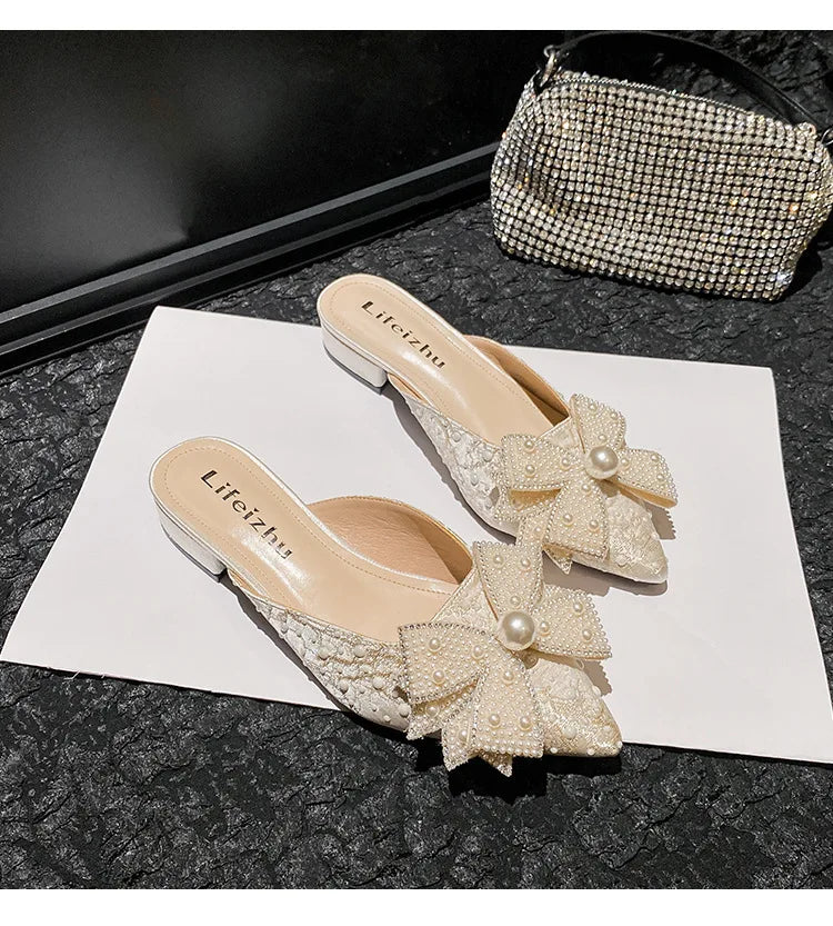 Summer New Shoes for Women Luxury Slipper Outdoor Pointed Toe Pearl Casual Sandals Girl Four Leaf Clover Flat Mules Slides