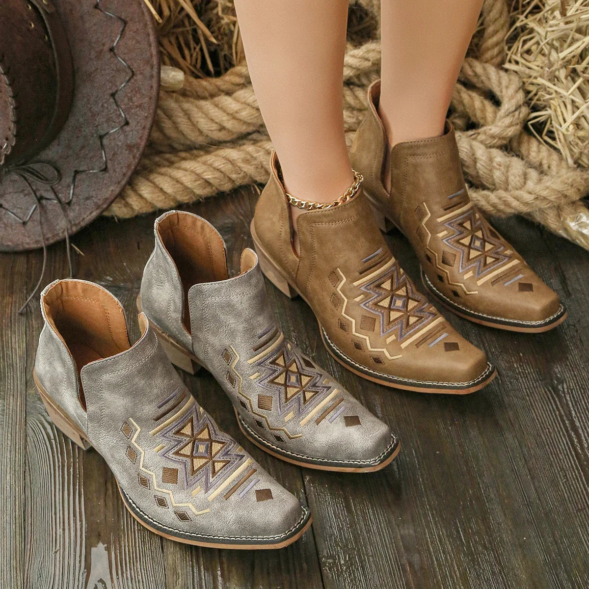 Fashion Retro Women ankle boots low heel square head stitching line embroidery shoes soft short boots party banquet Plus Size 43