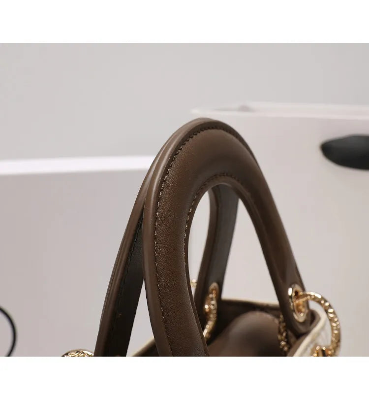 Luxury and Versatile Handheld Square Bag with Delicate Embroidery and High Quality Metal Pendant Women New Fashion Crossbody Bag