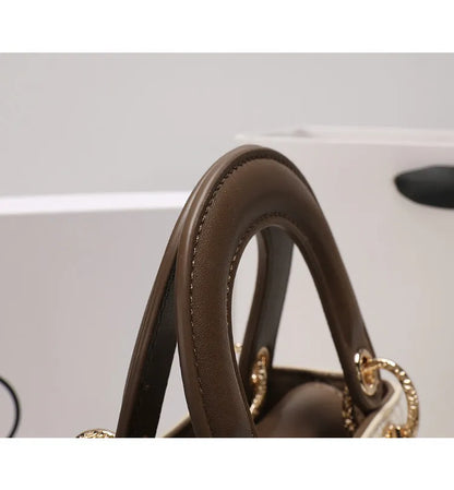 Luxury and Versatile Handheld Square Bag with Delicate Embroidery and High Quality Metal Pendant Women New Fashion Crossbody Bag