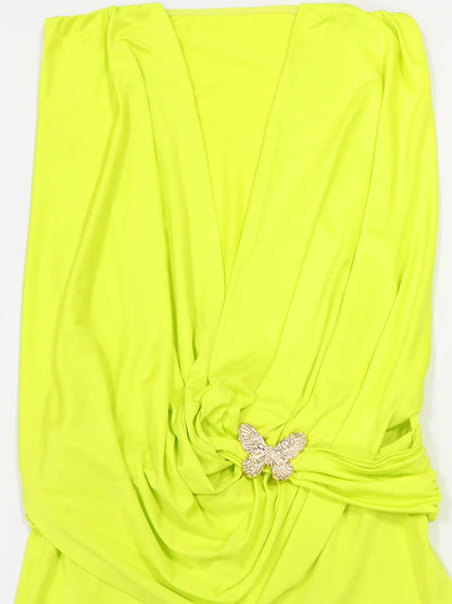 Kricesseen Sexy Solid Sleeveless V Neck Short Jumpsuit Women Summer Bodycon Capri Romper Butterfly Buckle Club Outfit Streetwear