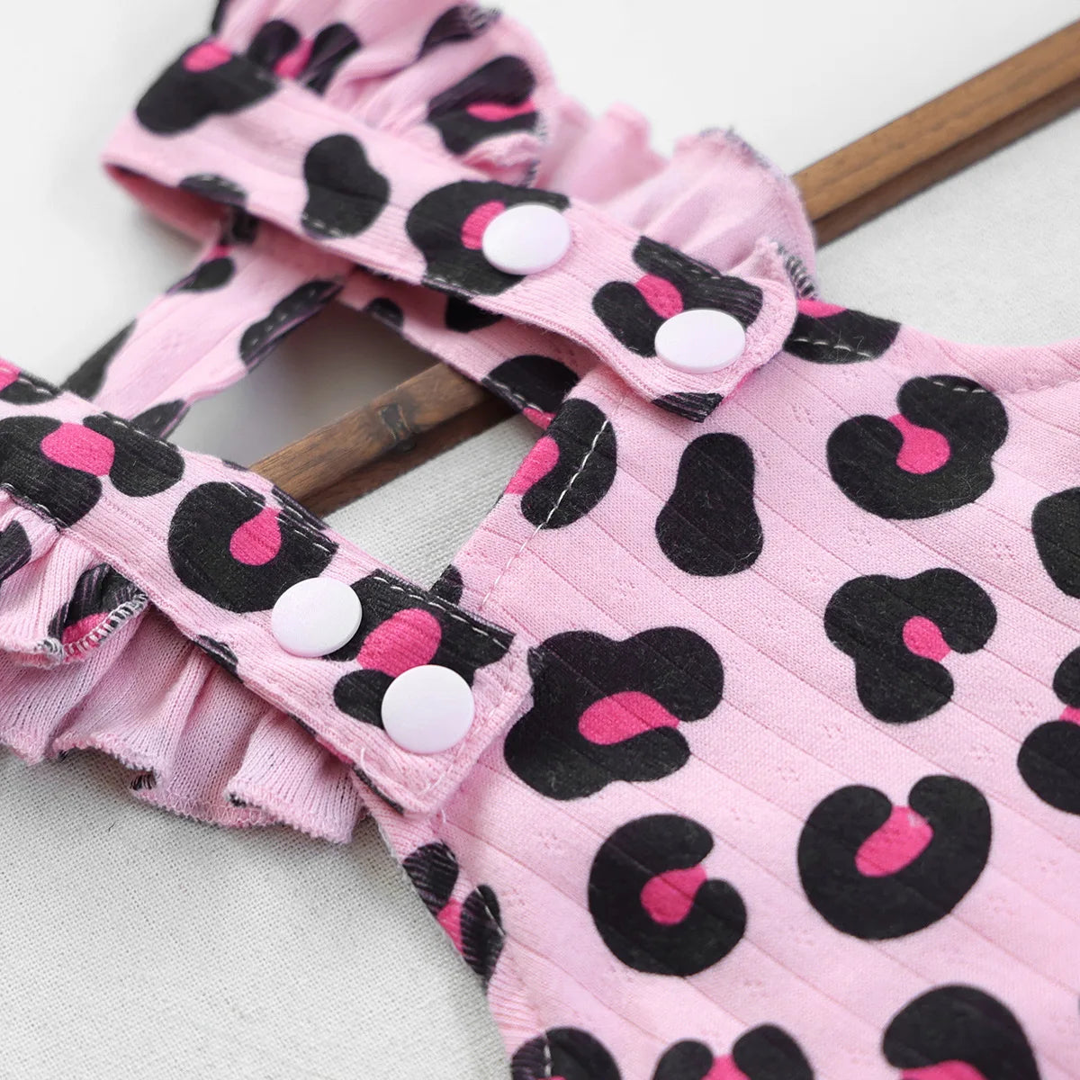 BXX Pet Apparel Happy Puppy Small Dog Outdoor Casual Breathable Soft Fabric Feife Physiological Pants
