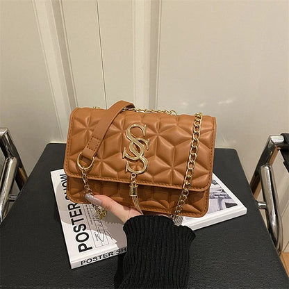 Light Luxury Trend Argyle Quilted Small Square Bag Metal Letter Tassel Flap Crossbody Bags Commuting Fashion Shoulder Bag
