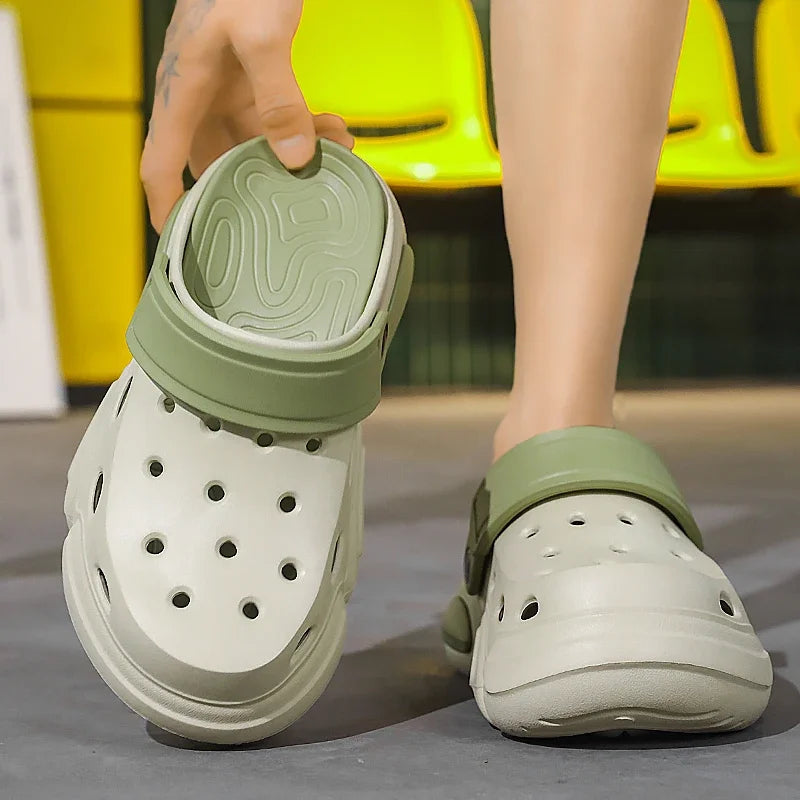 2026Summer Men's Slippers Outdoor Sandals Beach Comfortable EVA Soft Slides Clogs Casual Garden Shoes Men Indoor Home Slippers