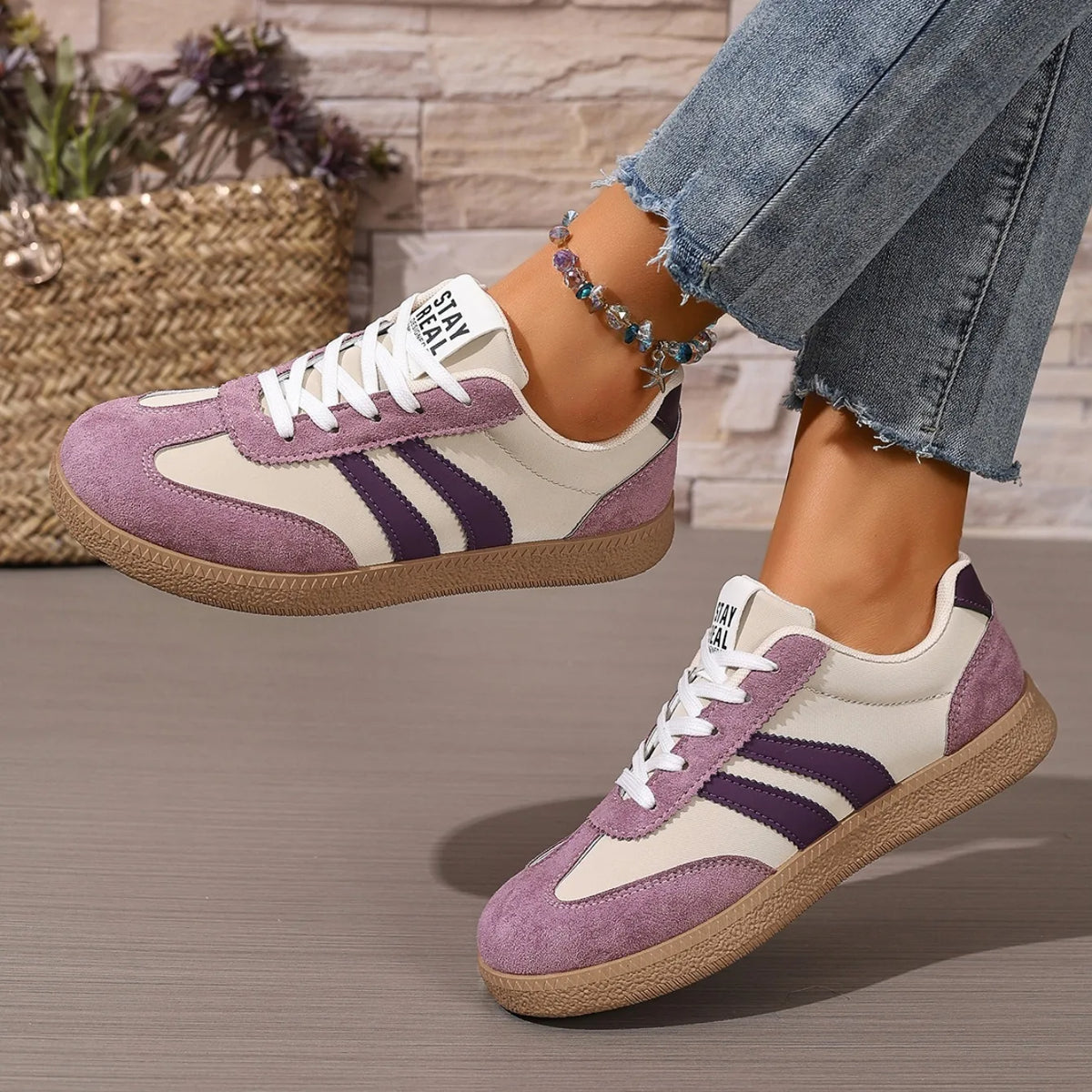2026 New Designer Sneakers for Women Casual Patchwork Leather Sneakers Women Outdoor Casual Comfortable Ladies Shoe