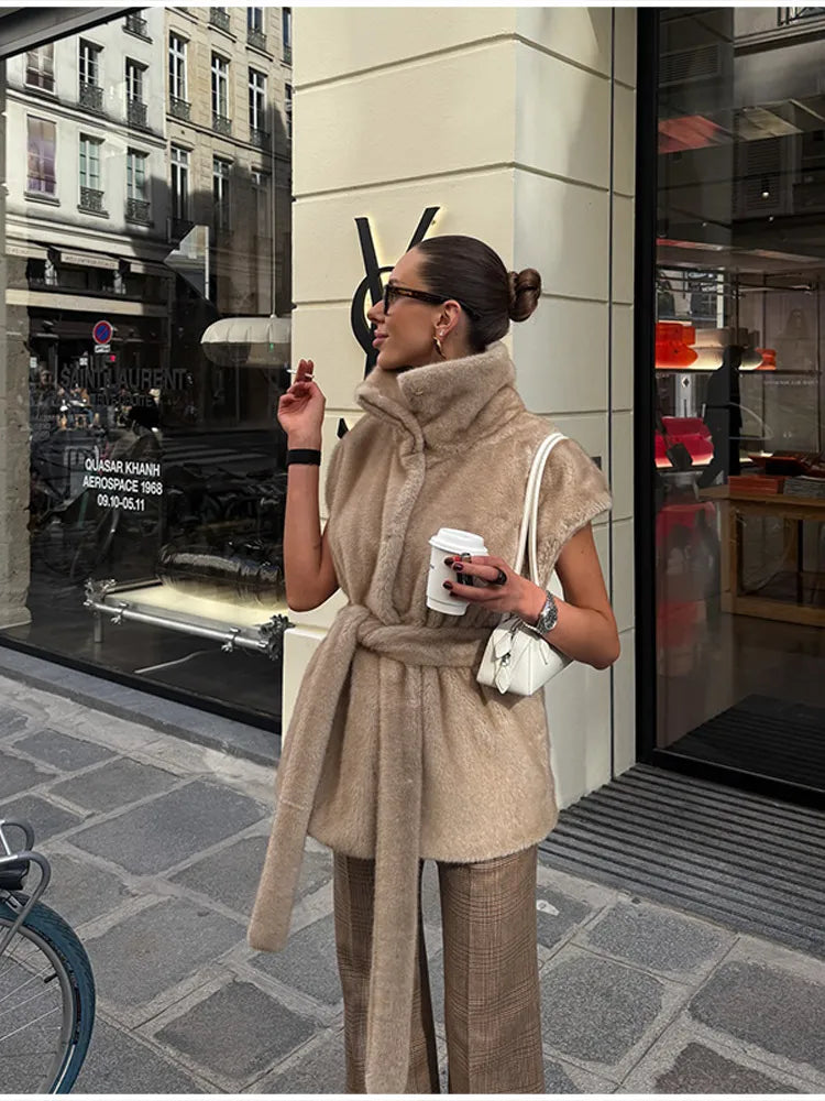 Winter Thick Sleeveless Faux Fur Jacket Women Vintage Stand Collar Waist Cinched Warm Coat Female Daily Commuting Street Outfits