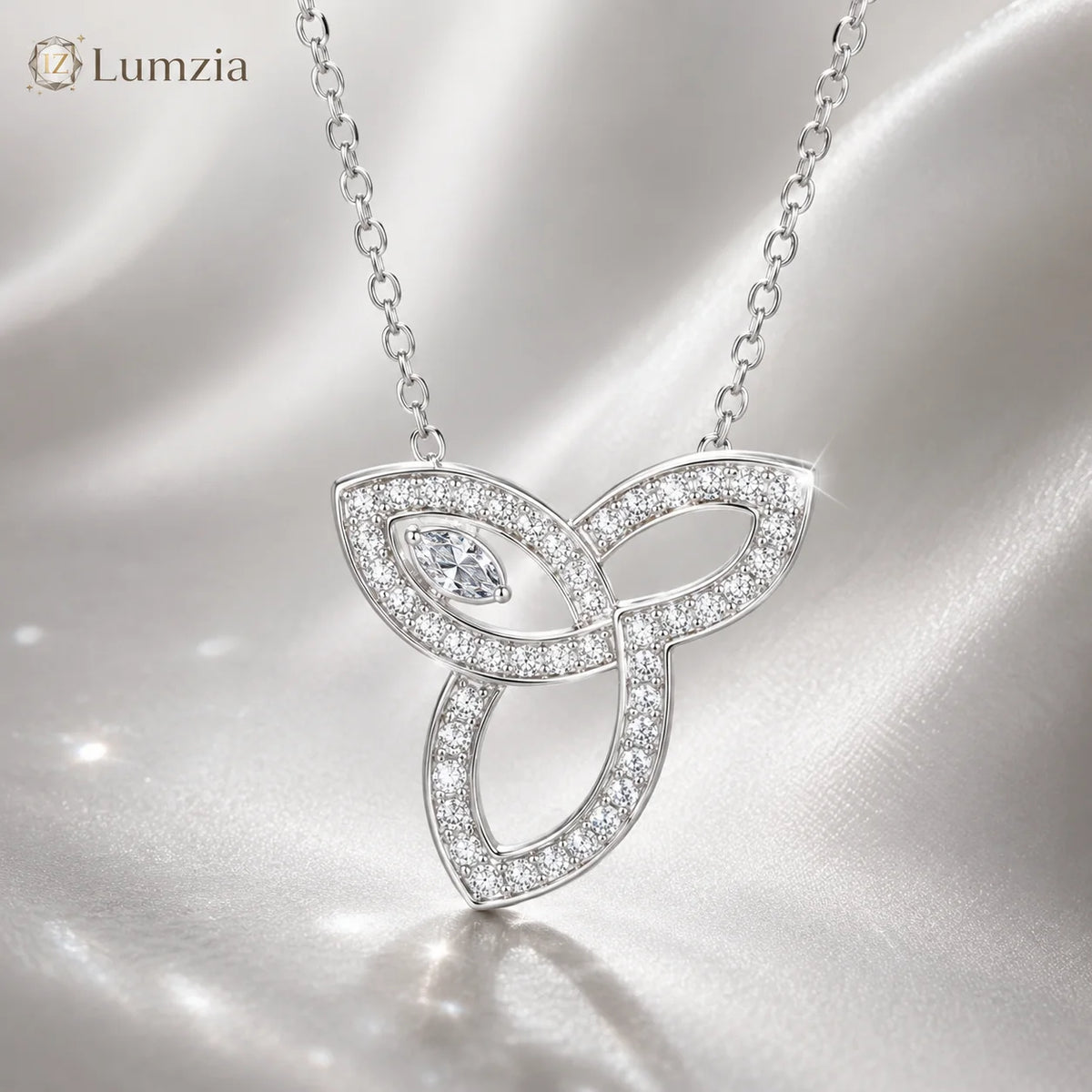 Moissanite Trefoil Knot Pendant Necklace S925 Sterling Silver Sparkling Collarbone Chain Gift GRA Certified