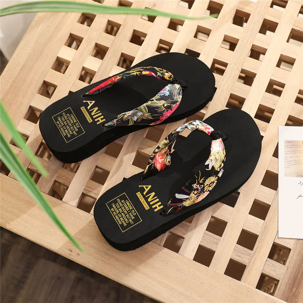 2026 Fashion Women Flip Flops Summer Beach Platform Slippers Casual Outside Wedges Sandals Summer Women Shoes
