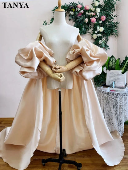 Red  Mikado Satin Long Wedding Cape Puffy Short Sleeves Court Tain Evening Cape Outfit Coat For Women Costume DJ199