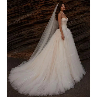 Elegant Wedding Dresses Bride Satin With Ruffled Organza A-Line Bride Dress Strapless Sleeveless Ball Gown Customized Robe Marié