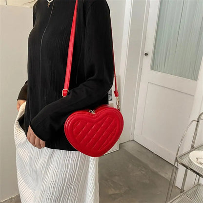 Luxury Love Shaped Shoulder Bag Small Handbags Designer Crossbody Bags Women Sling Purse Red Peach Heart Phone Bag Shoulder Bag