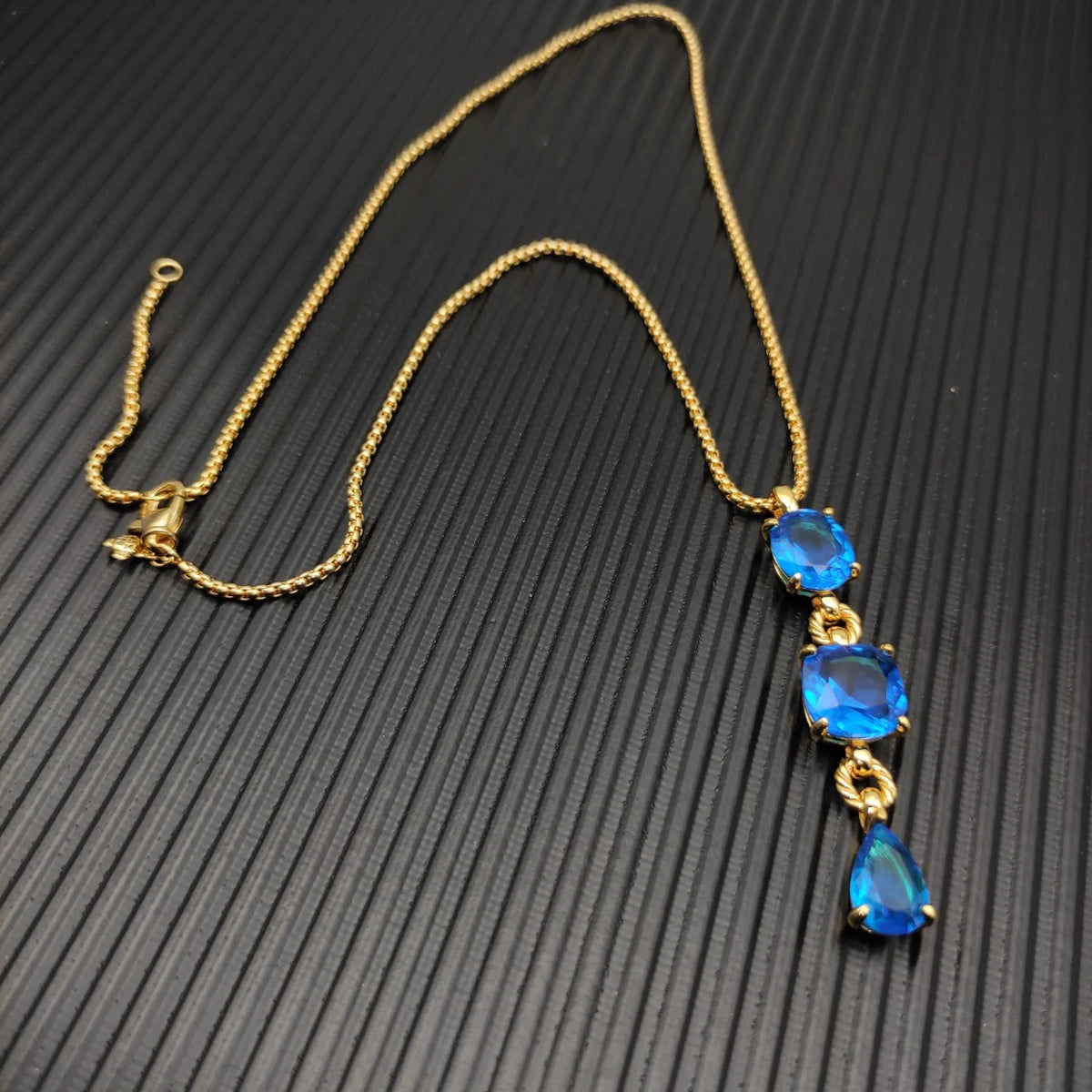 2026 New High Quality DY Necklaces Collection Simple and Elegant Perfect for Any Occasion Suitable for Both Men and Women 3