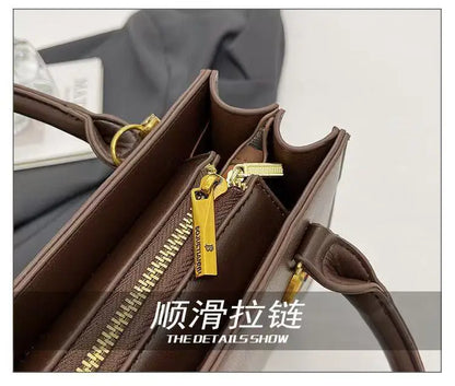Luxury Brand Classic Women's Handbag In Elegant Leather - Fashionable Shoulder Crossbody Bag For Ladies Designer