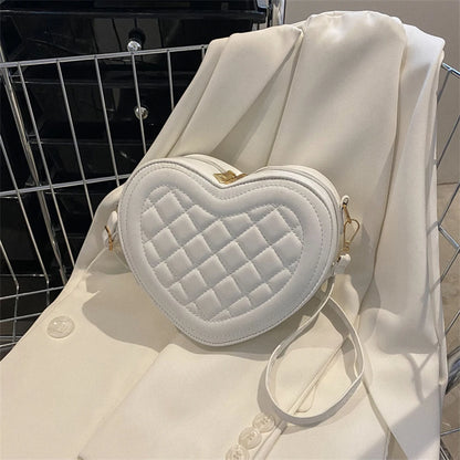 Luxury Love Shaped Shoulder Bag Small Handbags Designer Crossbody Bags Women Sling Purse Red Peach Heart Phone Bag Shoulder Bag