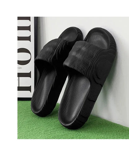 Man Fashion Sandals Solid Beach Slippers Summer Non Slip Sandals Soft Unisex Slides Women Luxury Outdoor Ultralight Shoes