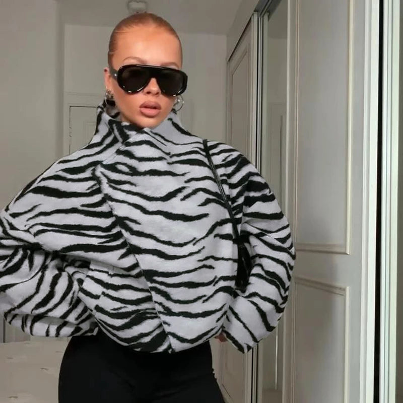 Fashion Women's Zebra Stripe Print Jacket Stand Collar Full Sleeve Loose Oversize Jackets Female 2026 Autumn Street Lady Coat