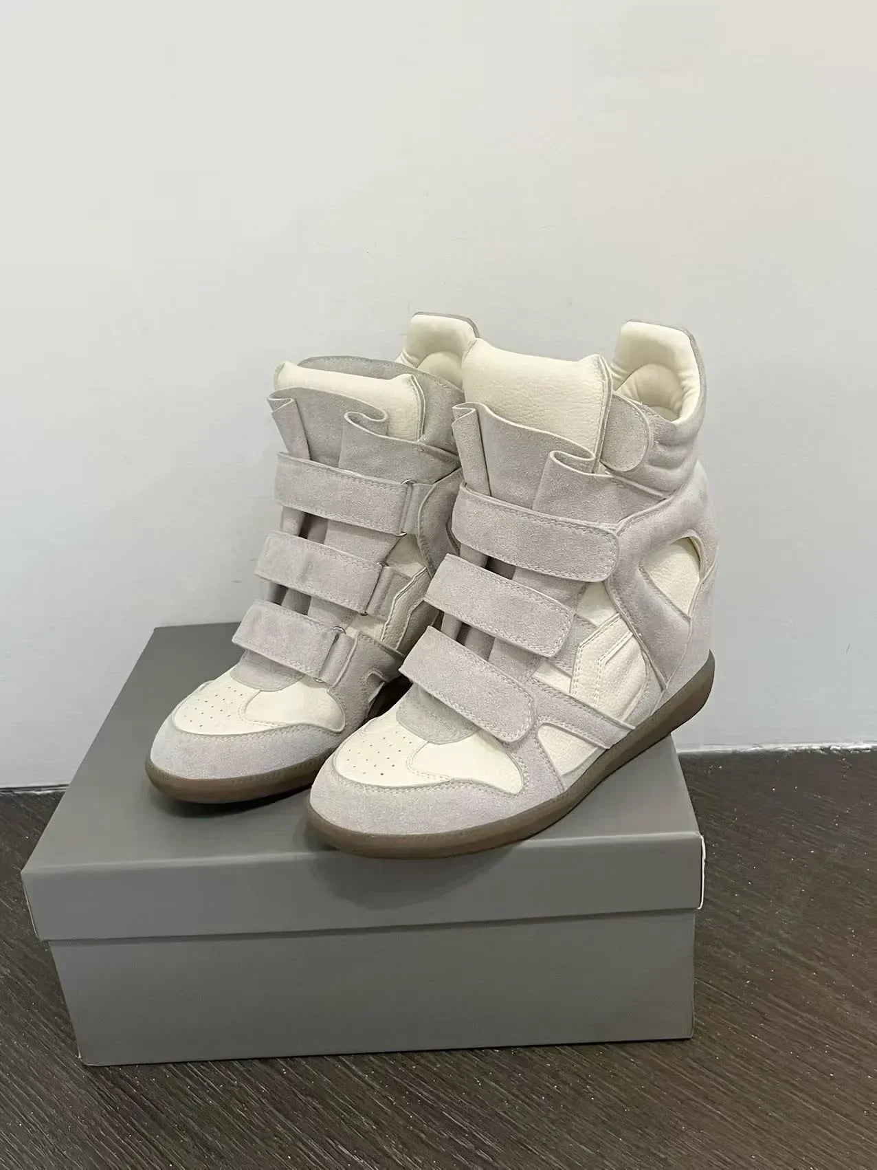 Women's Ankle Boots 2026 New Genuine Leather 8CM Hidden Heel Women Platform Sneakers Fashionable Splice Color Design Women Shoes