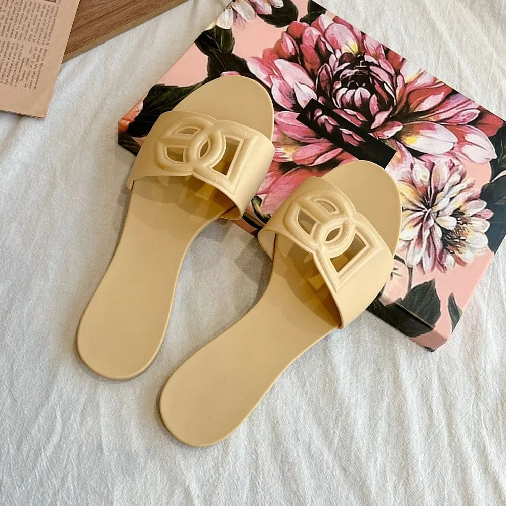 2026 Summer New Women's Flat Non Slip Flip Flops Casual Versatile Outdoor Beach Thong Slippers