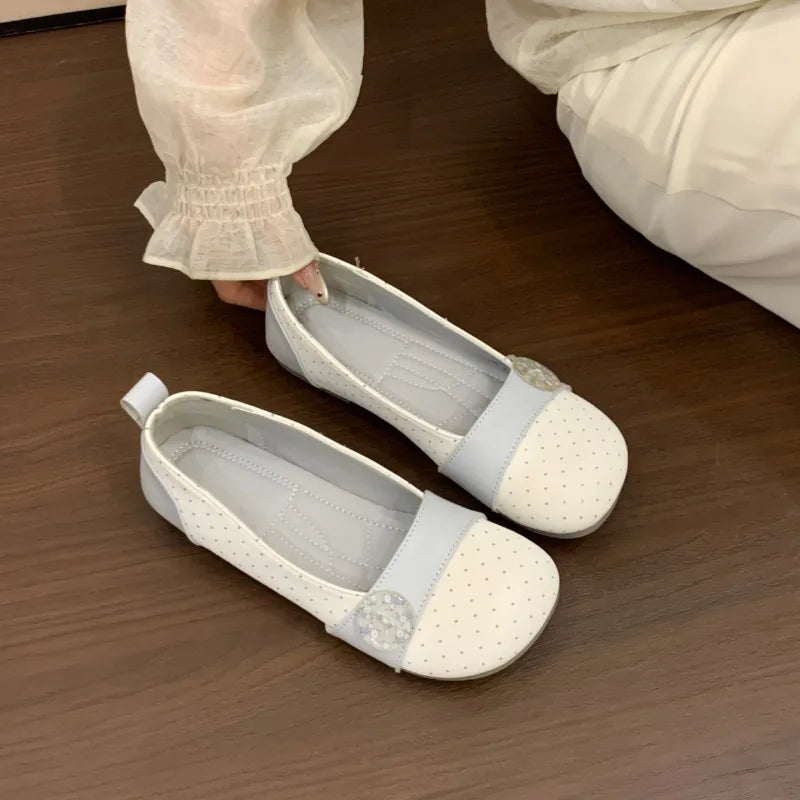 Short Size Flat Dotted Low-heeled Single Shoe for Women, 2026 Summer New Style, One-piece Mary Jane Shoe with Heel