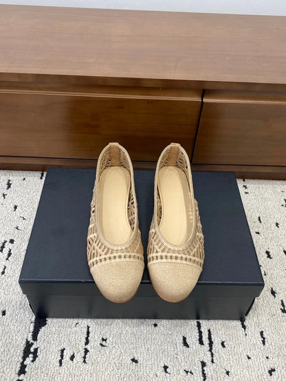 Luxury Brand Casual Flats Women's Fashion Slip-on Casual Shoes Hand-woven Versatile Flats Retro Casual Shoes Woven Cutout Design