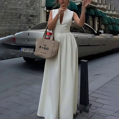 Fashion Sleeveless Jumpsuits Women's Trendy Solid Color V-Neck Zipper Loose Pockets High Waist Wide Leg Pants One Piece Outfits