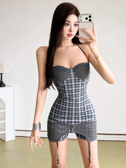 SylCue Plaid Patchwork Playsuits Woman Summer Trend Halter Wrap Chest Backless Shape Waist High Street Fashion Style Rompers