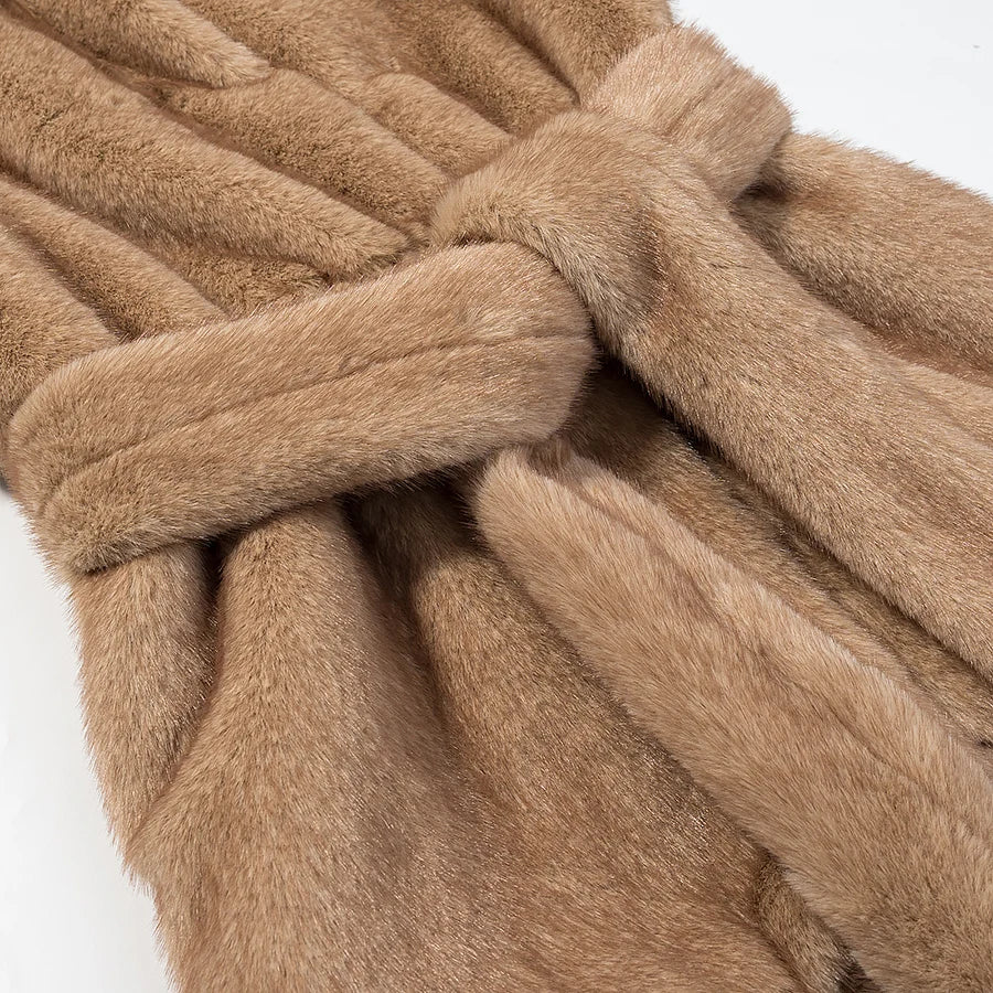 Winter Thick Sleeveless Faux Fur Jacket Women Vintage Stand Collar Waist Cinched Warm Coat Female Daily Commuting Street Outfits