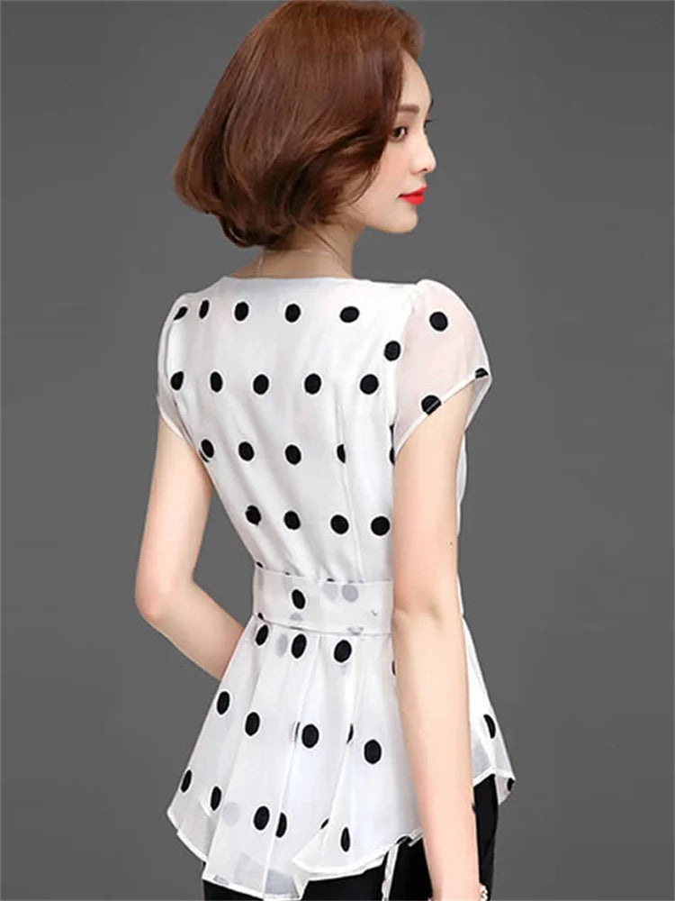 Ladies' summer fashionable age-reducing polka dot short-sleeved chiffon shirt, ladies' short-sleeved round neck fitted waist tem