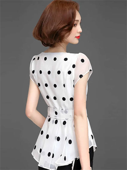Ladies' summer fashionable age-reducing polka dot short-sleeved chiffon shirt, ladies' short-sleeved round neck fitted waist tem
