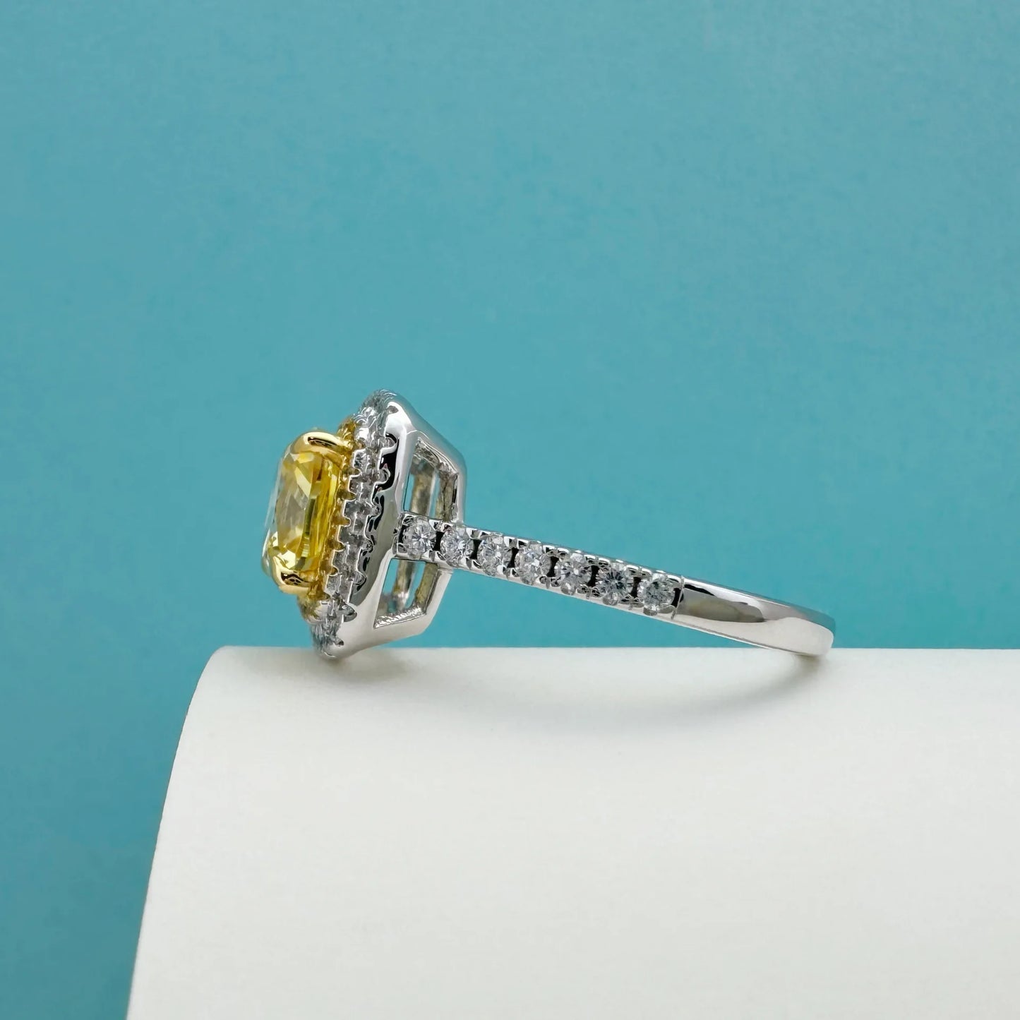 Double ring yellow diamond micro-set ring PT950 platinum, 2.5 carats, women, yellow diamond starlight effect