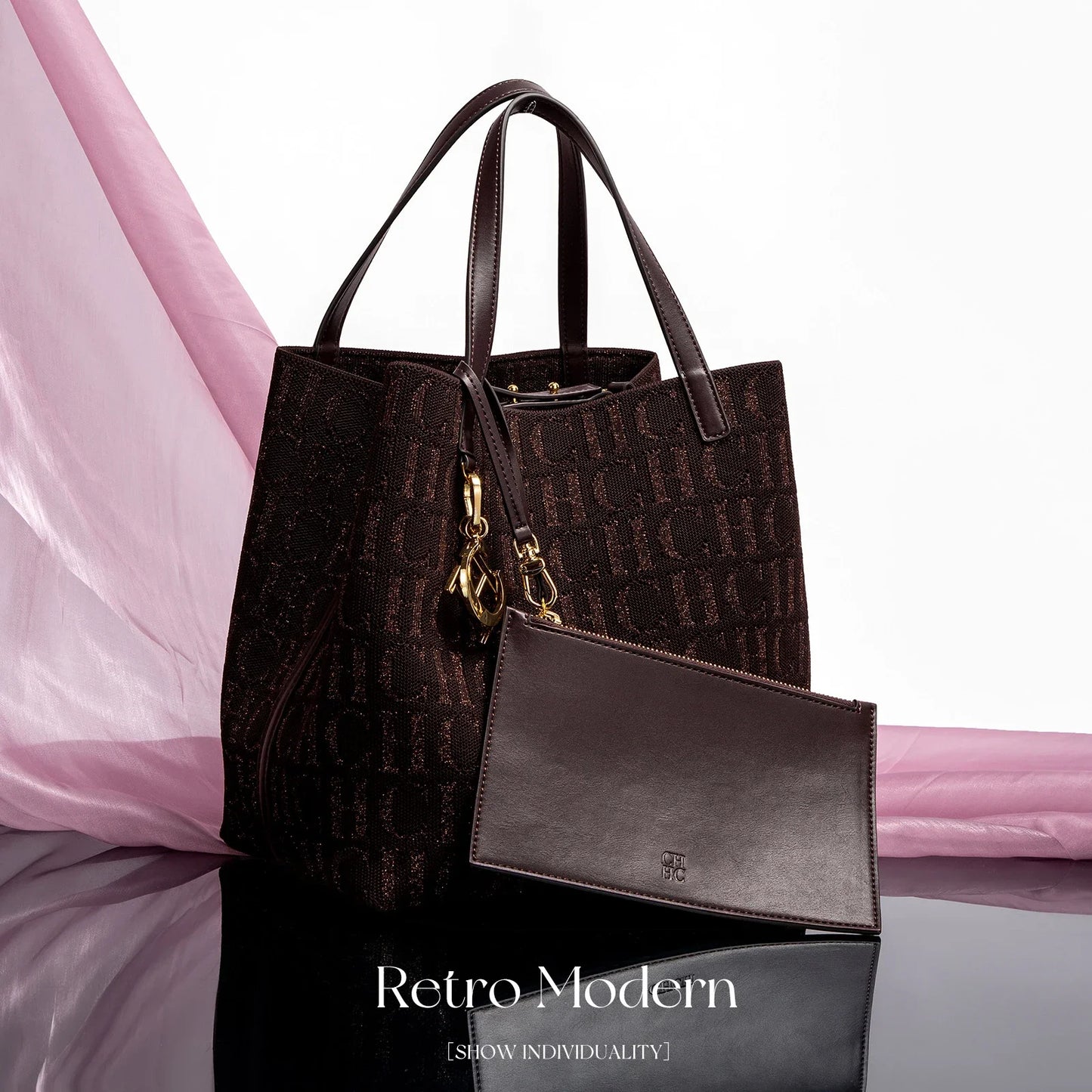 CH Women's Shoulder Bag Simple Solid Color Gold Letter Printed Design Women's Large Capacity Daily Commuter Bag Women's Handbag