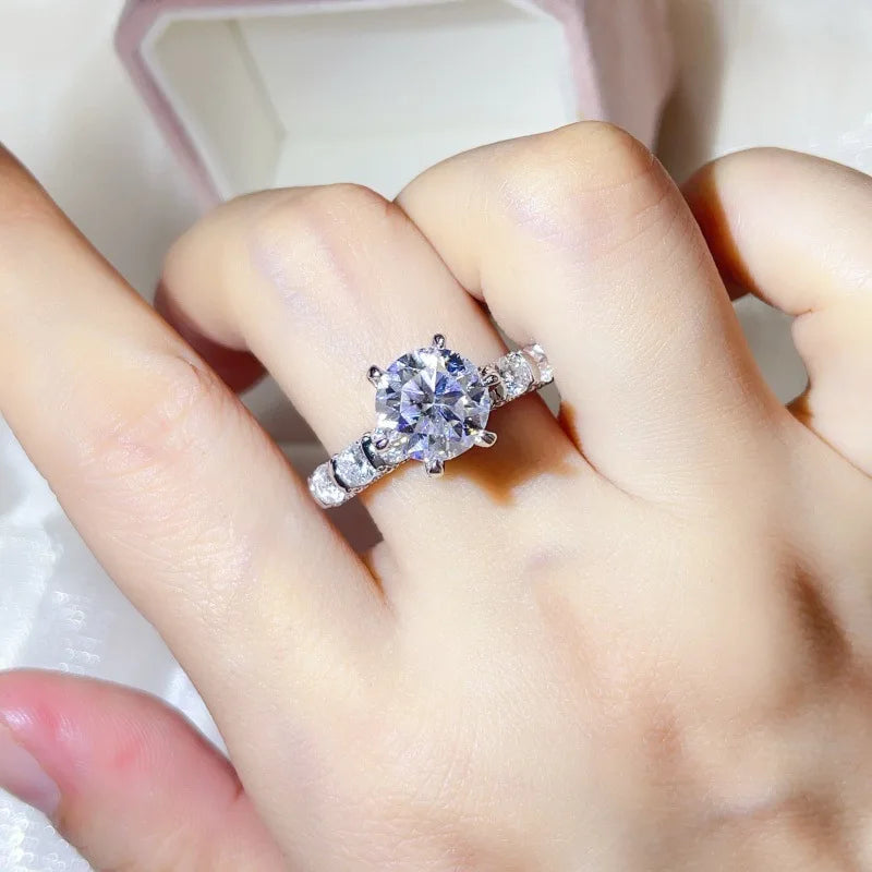 luxury 18K white gold and platinum PT950 marquise colored diamond moissanite ring women's colored special-shaped ring