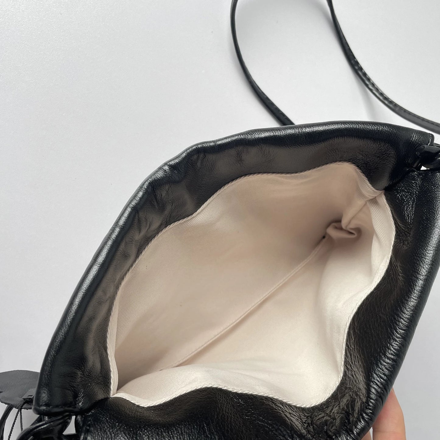 Sheepskin Drawstring Cloud Bag 2025 Summer New Design Soft Genuine Leather Handbag Shoulder Bag Fashionable Women Crossbody Bag