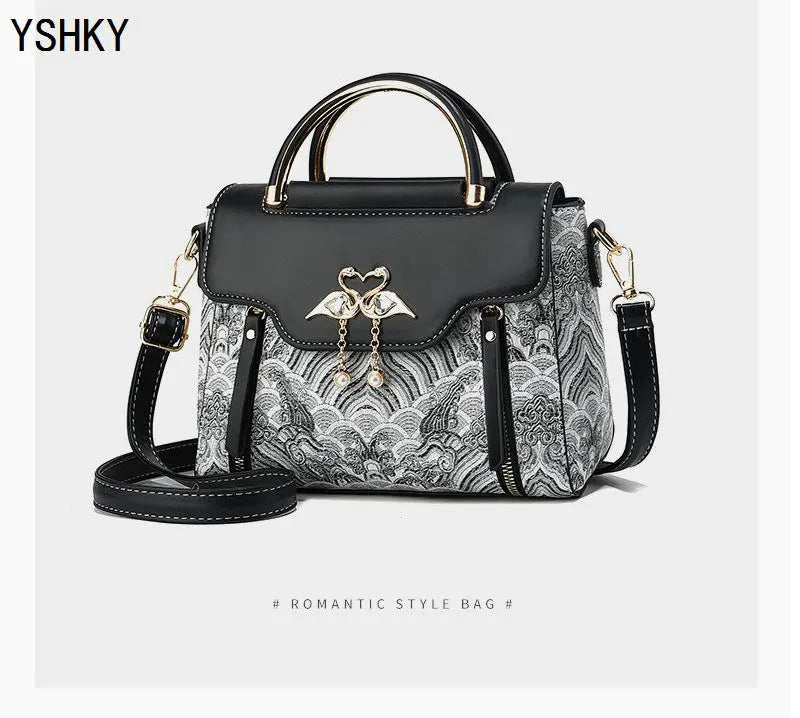New Women bag  for shoulder bag leather handbag sac a main femme luxury designer Carrying a ox-skin bag under one shoulder bag
