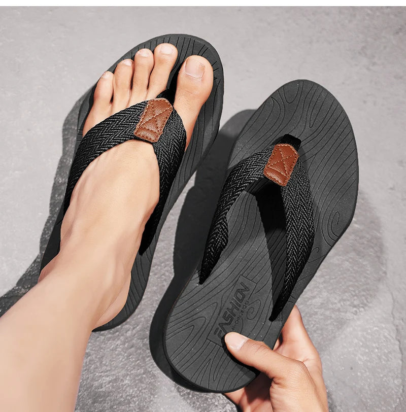 High Quality Hot Sale Men Flip Flops Summer Beach Flip Flops Men Fashion Breathable Casual Beach Men Slippers Summer Outdoor