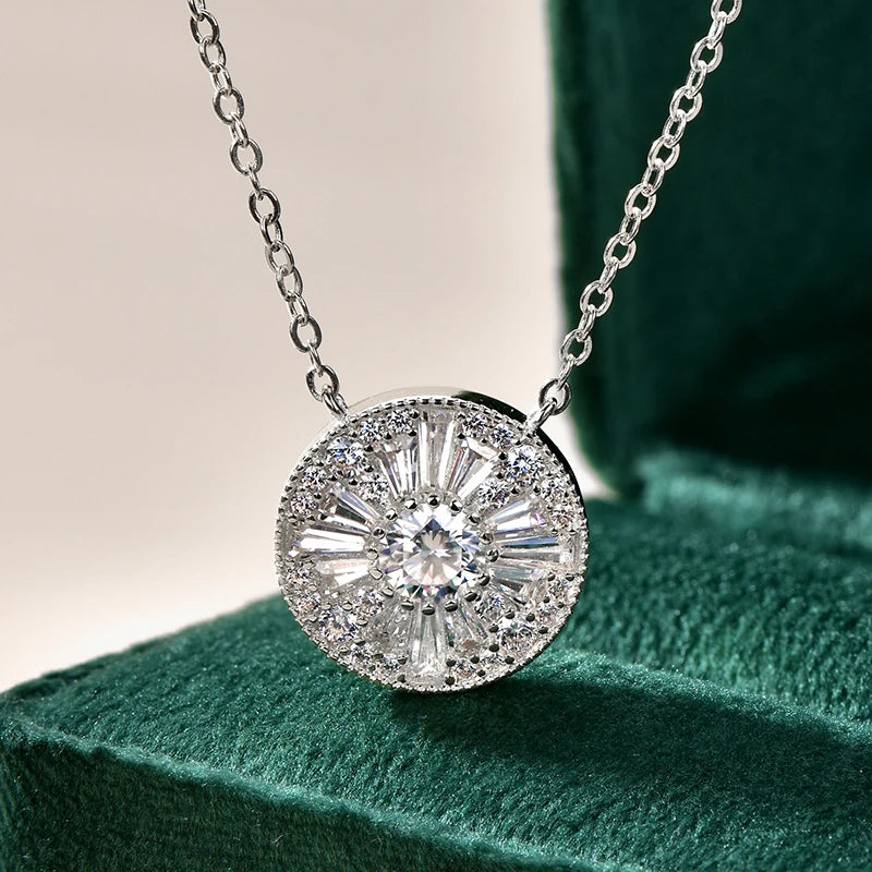 Rrjzz 5mm D-Color Mossanite Women Pendant Necklace with GRA Jewelry Gifts Lucky Disc-shaped Trapezoidal CZ Lab Diamond Necklace