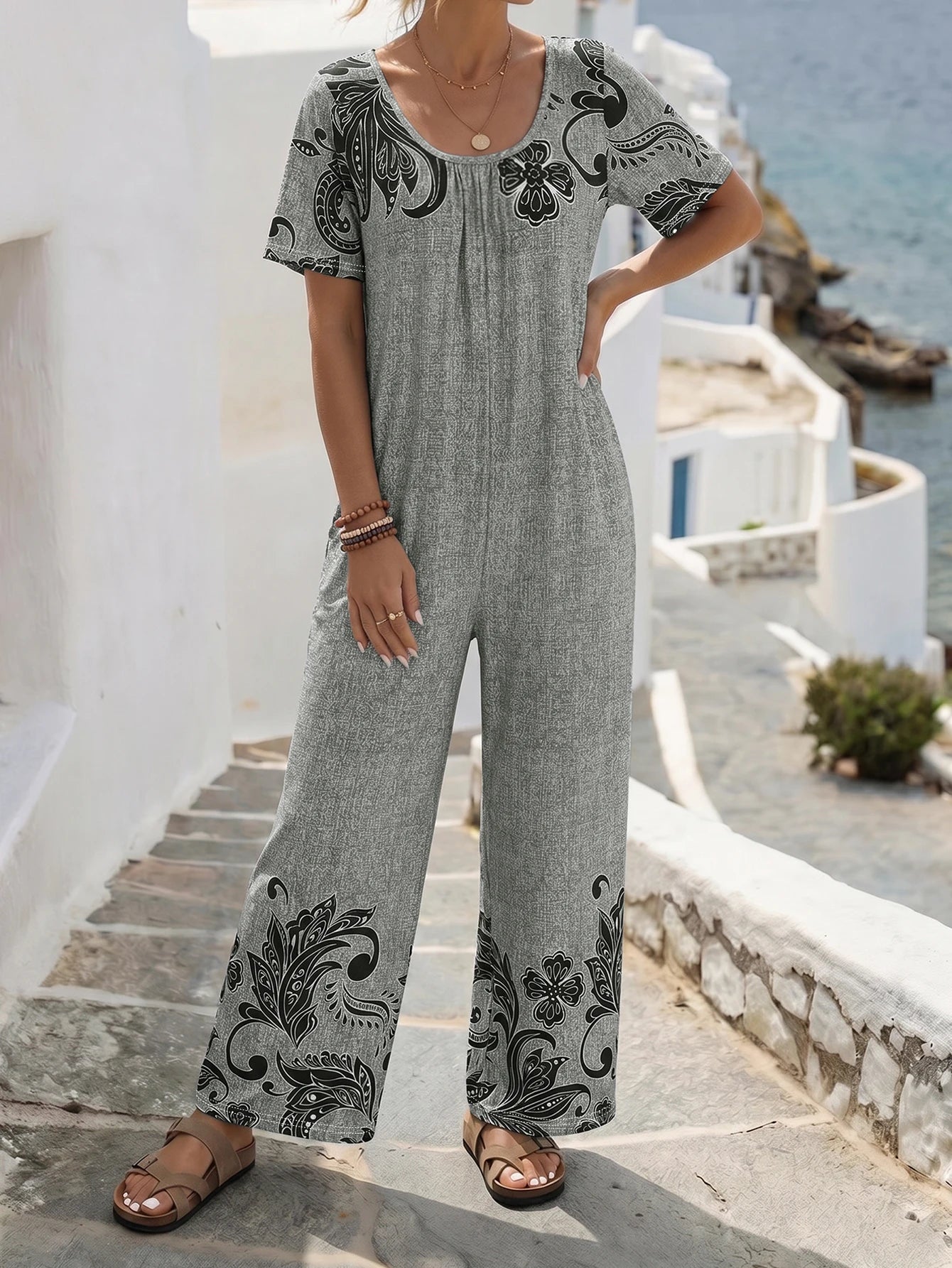Women's Paisley Floral Print Short Sleeve Wide Leg Jumpsuit, Scoop Neck Casual Romper with Pockets, Summer Boho Outfit