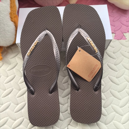 New Brand Flip-flops for 2026 Rubber Flip-flops Rubber Soft and Comfortable Travel Slippers Indoor and Outdoor Anti-slip Shoes