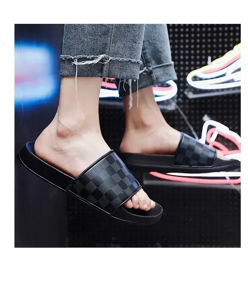 Beach Sandals Stylish Casual Men's Shoes Light Outdoor Breathable Wading Slippers Bathroom Family Men Chaussures Homme Luxe