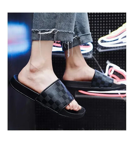Beach Sandals Stylish Casual Men's Shoes Light Outdoor Breathable Wading Slippers Bathroom Family Men Chaussures Homme Luxe