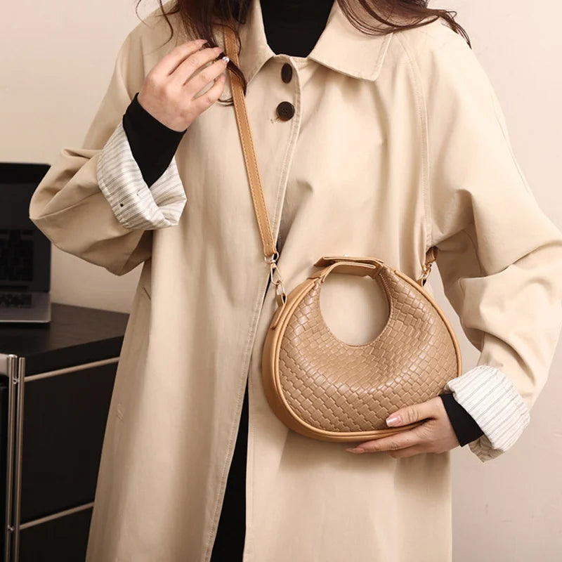 Fashion Black Half Moon Bag Luxury Pu Leather Ladies Purses and Handbags Crossbody Women Shoulder Bags