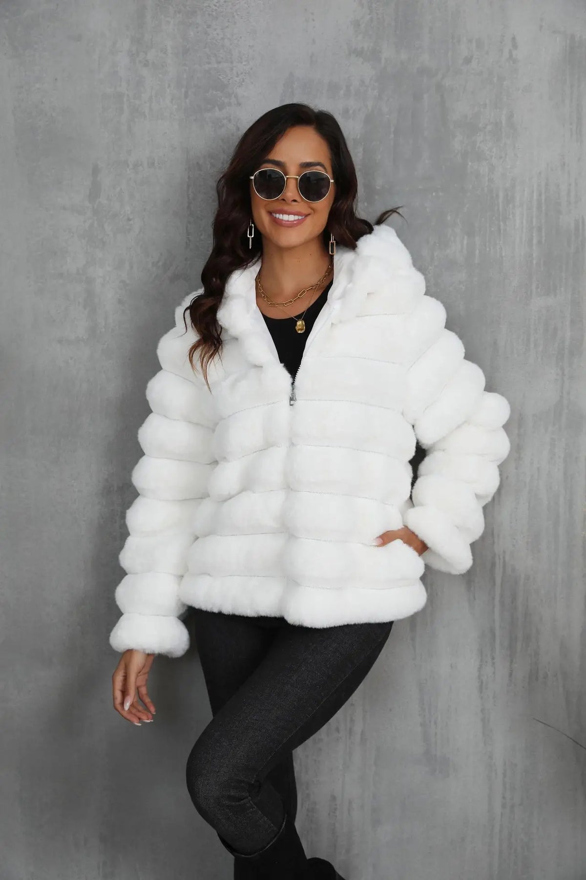2026 Winter Hooded Plus Size Faux Fur Cropped Coat Women Furry Long Sleeve Plush Jacket Lady Large Fake Fur Warm Fluffy Cardigan
