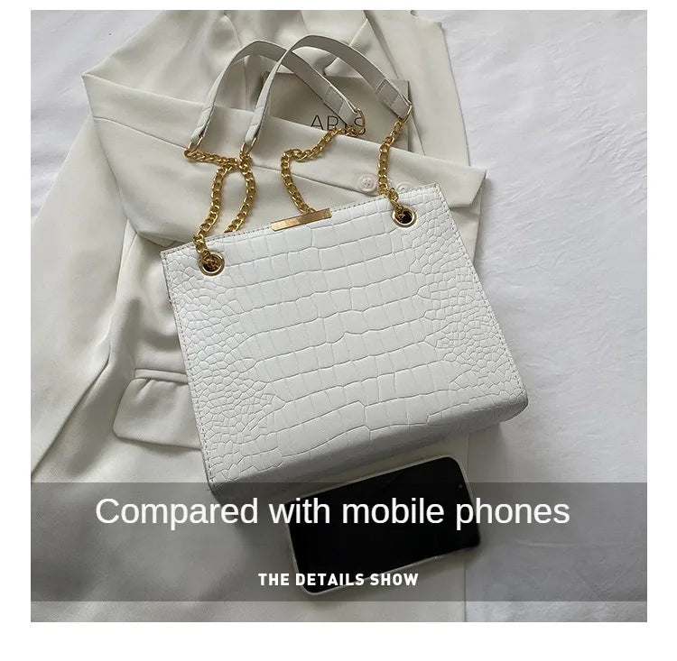 2026 Fashion Luxury Female Crossbody Bags for Women Designer Shoulder Bag Chain Solid Color Messenger Bag Handbags