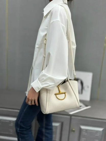 Chic Shoulder Bag for Ladies High-Quality Leather Luxury Brand Design Famous Designer Inspired Everyday Essential