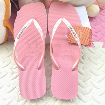 Summer 2026 New Women's Square Toe Flip Flops Outdoor Beach Sandals Luxury Women's Casual Slippers Size 35-42 Women's Shoes