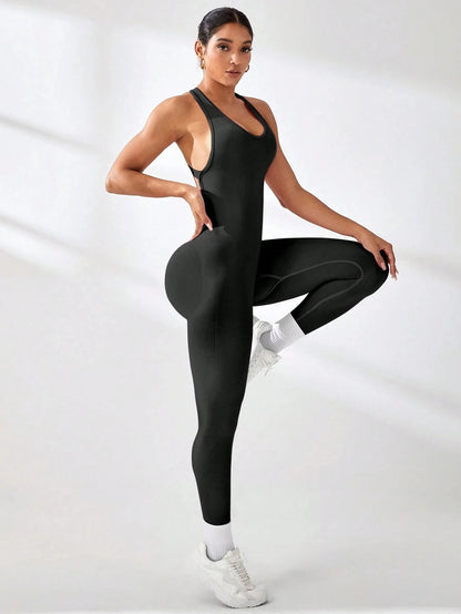 Yoga lady's one-piece suit with crossed back