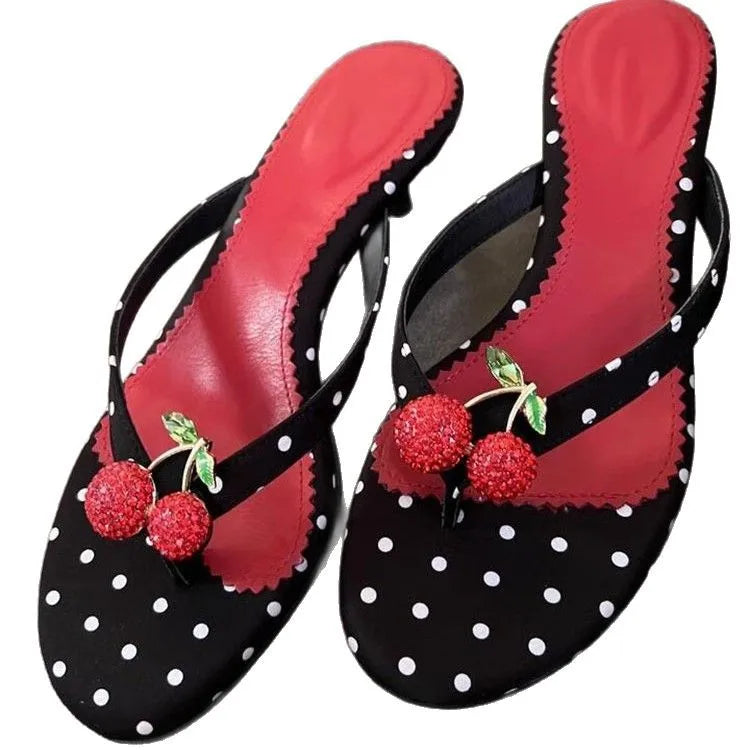 Retro Polka Dot Kitten Heel Design Brand Slippers Women Luxury Crystals Cherry Decoration Slide Sandals Sexy Clip Toe Flip Flops