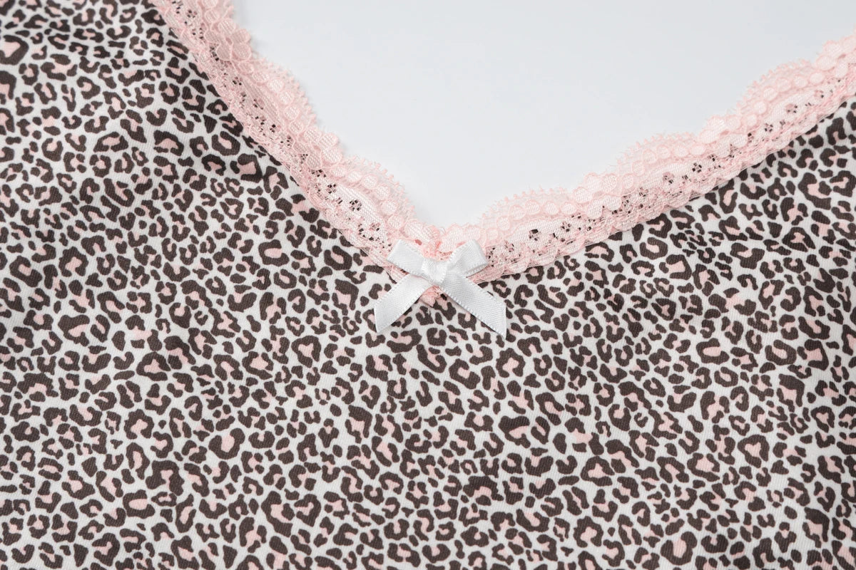 Hugcitar Fashion Leopard Print Slips Patchwork Lace Bow Sexy Slim Crop Camis Top Summer Women Festival Party Clothes Streetwear