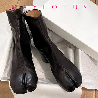 2025 Design Leather Tabi Boots Fashion Round Toe Chunky Mid Calf Boots  Autumn Winter Split Toe Shoes