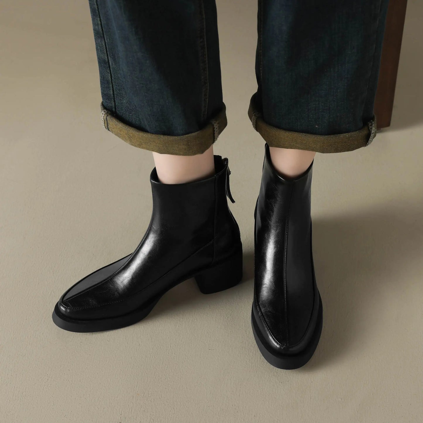 Plus Size 34-43 Cow Skin Round Toe Zipper High Heels Modern Motorcycles Boots Warm Winter Shoes Dating Retro Brand Ankle Boots